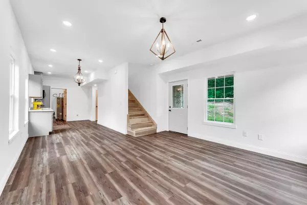 Merriam Woods, MO 65740,4027 East Gate RD