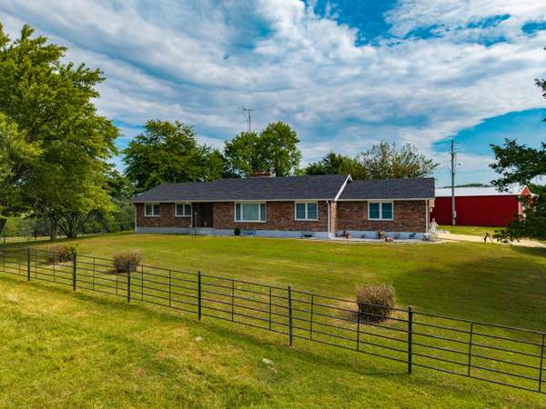 16641 New Hope Drive DR, Elk Creek, MO 65464