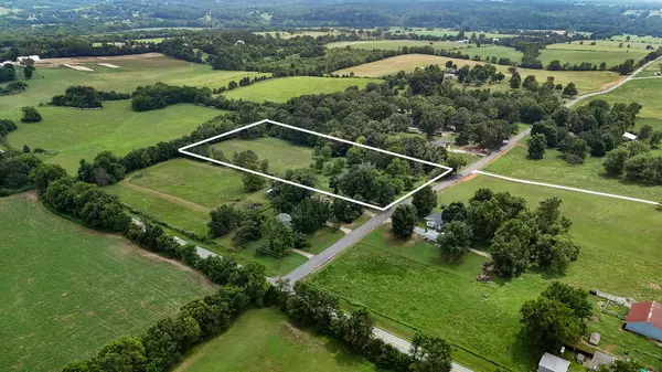 2164 N Old Mill RD, Brookline, MO 65619