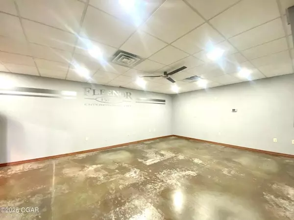 Carthage, MO 64836,2412 County  Ln 175