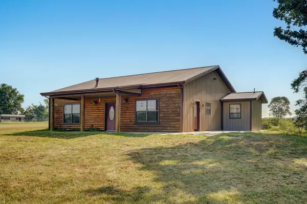 Aurora, MO 65605,4276 State Highway Ww