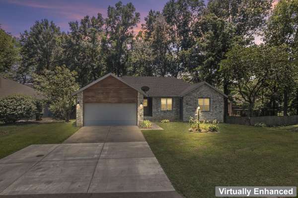 3836 W Blake CT, Springfield, MO 65807