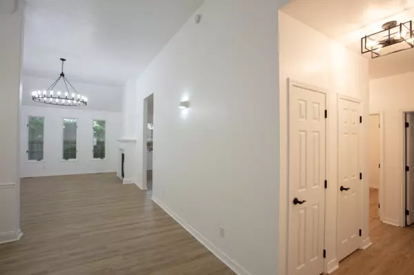 Ozark, MO 65721,607 E Falls CIR