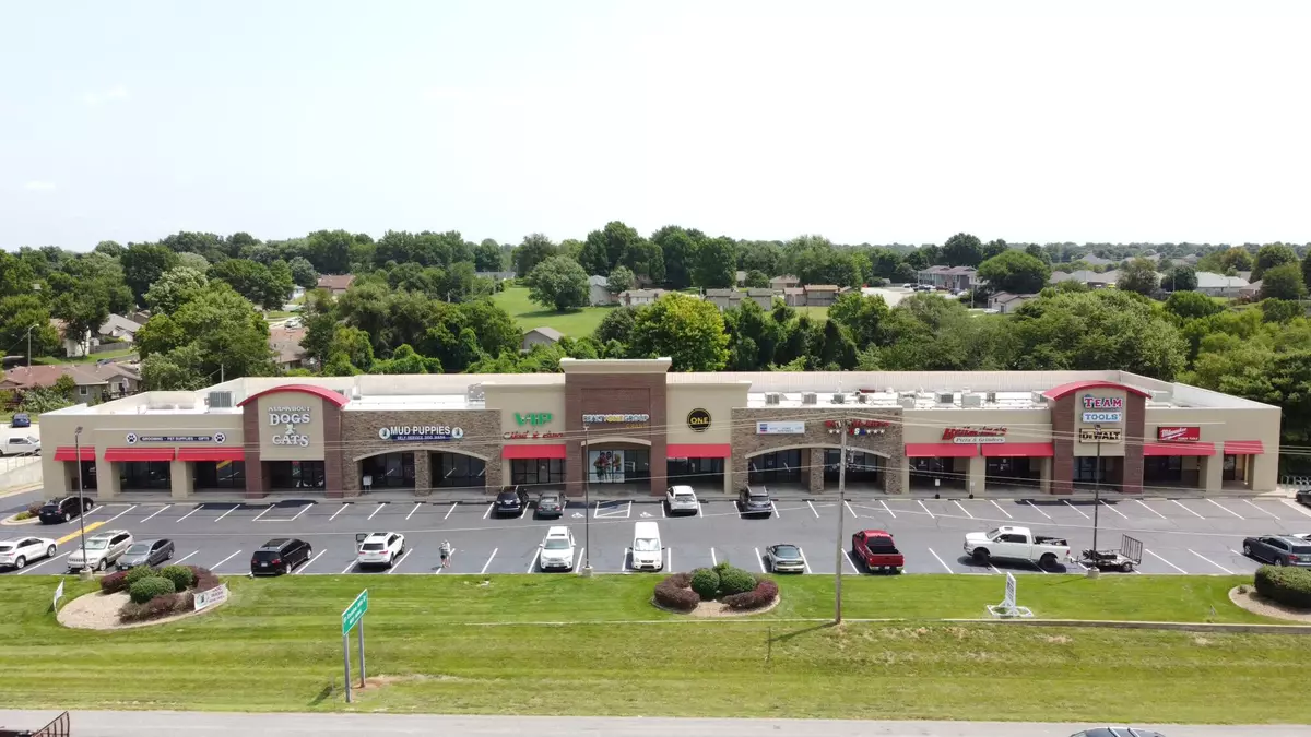 Springfield, MO 65810,4560 S Campbell AVE #L-112