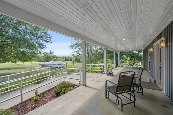 Bolivar, MO 65613,1331 E 490th RD