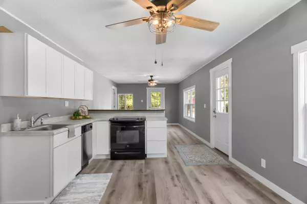 Forsyth, MO 65653,480 Shadowrock DR