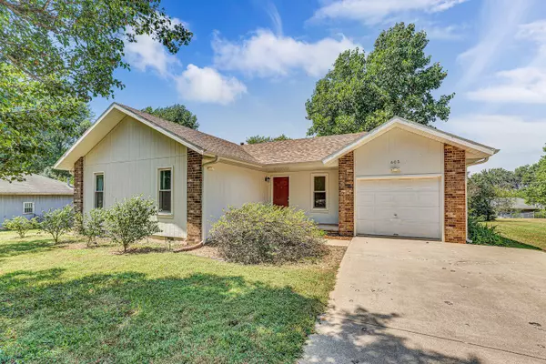 605 Daniel LN, Willard, MO 65781