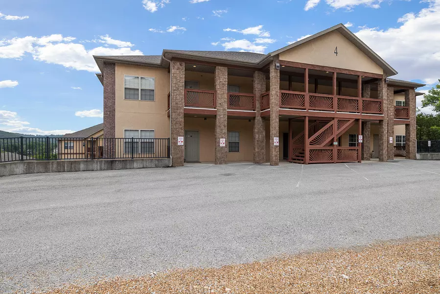 190 Rockwood LN #1, Branson, MO 65616