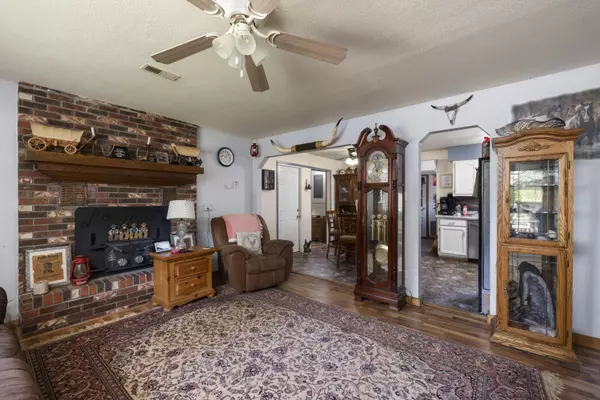 Conway, MO 65632,5781 Long State Highway Y