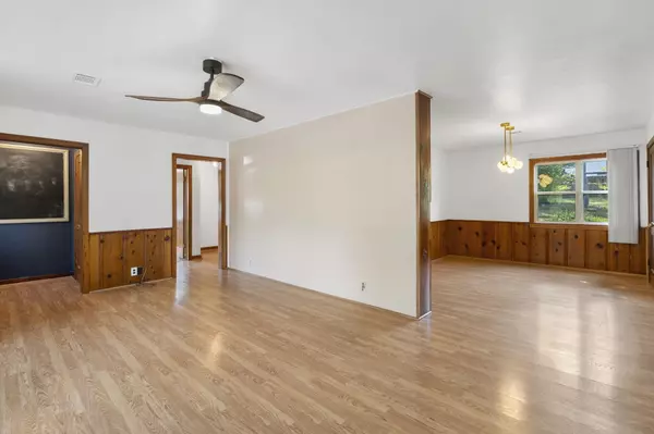 Branson, MO 65616,707 S 3rd ST