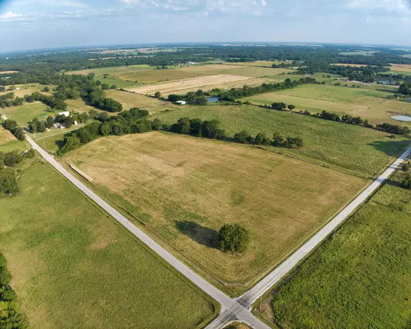 27253 Locust Road, Carl Junction, MO 64834