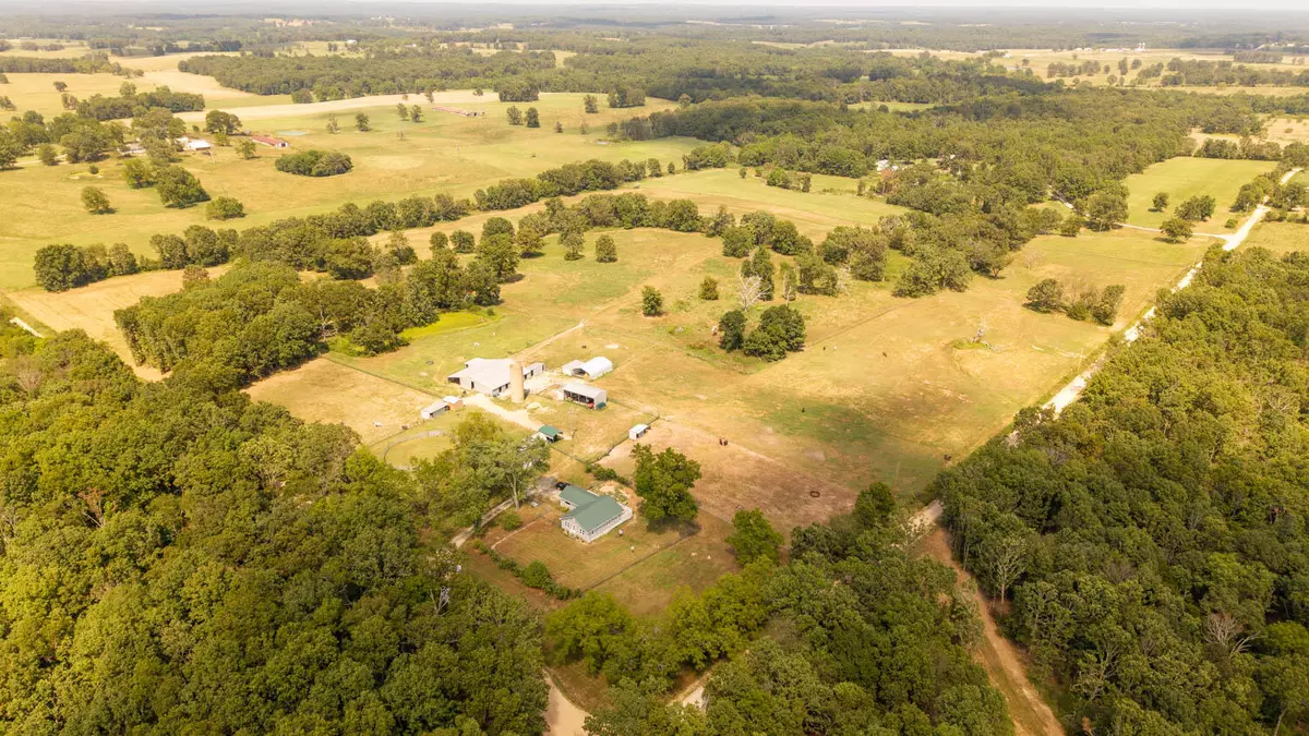 Willow Springs, MO 65793,4092 County Road 1690