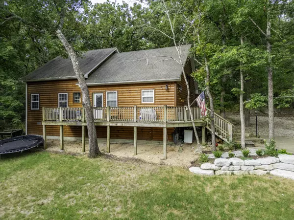 1006 Bluff RD, Merriam Woods, MO 65740
