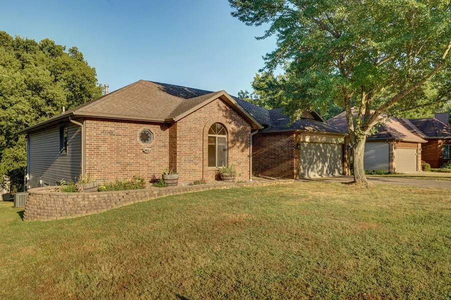 3616 N Temple AVE, Springfield, MO 65803
