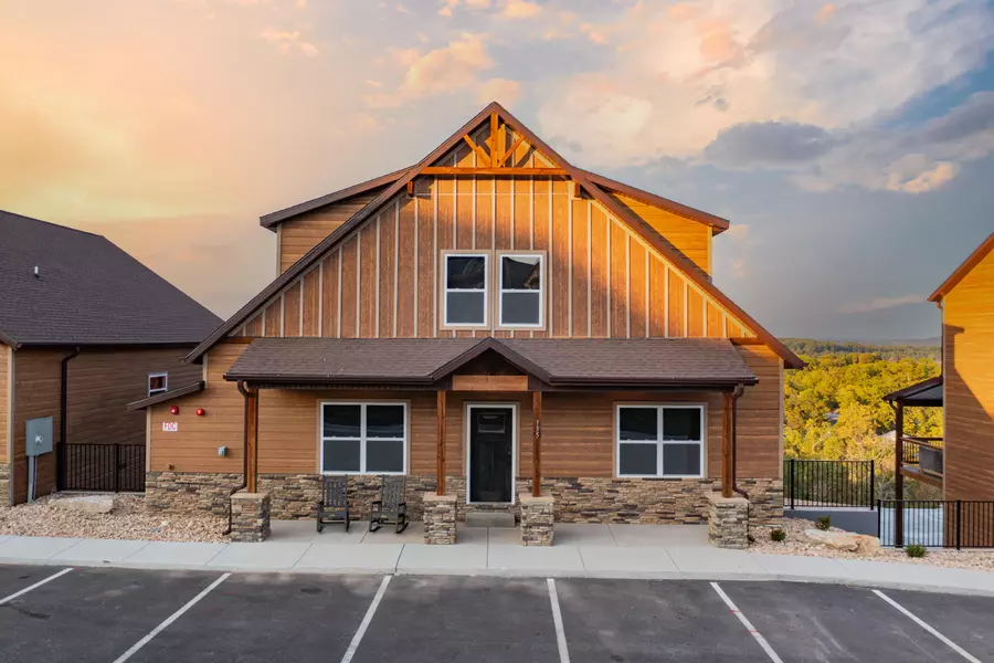 147 Frontier WAY, Kimberling City, MO 65686