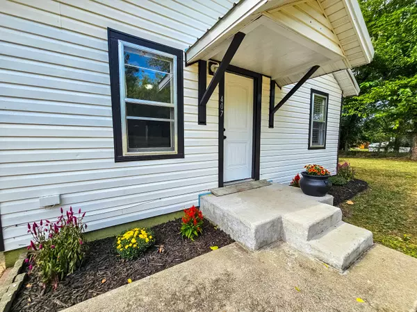 Ava, MO 65608,407 Grand AVE