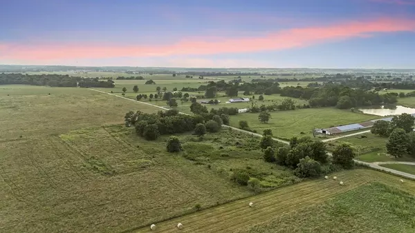 Washburn, MO 65772,10143 Farm Road 2240