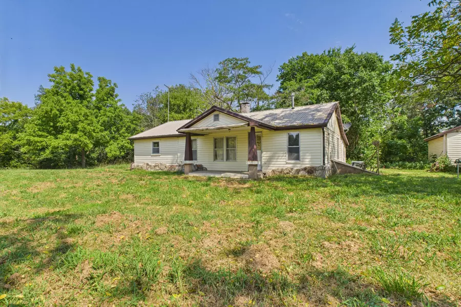 191 Gaddy Lane, Tecumseh, MO 65760