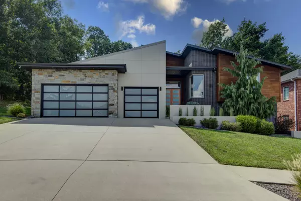 5521 S Ridge Top AVE, Springfield, MO 65804