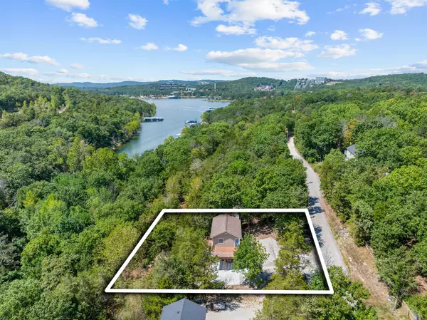 573 Lakewood RD, Branson, MO 65616