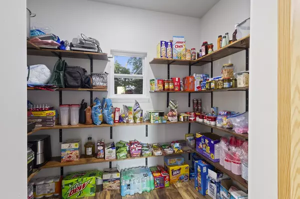 Washburn, MO 65772,24 Flint LN