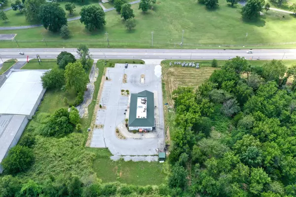 Springfield, MO 65807,2301 W Sunshine ST