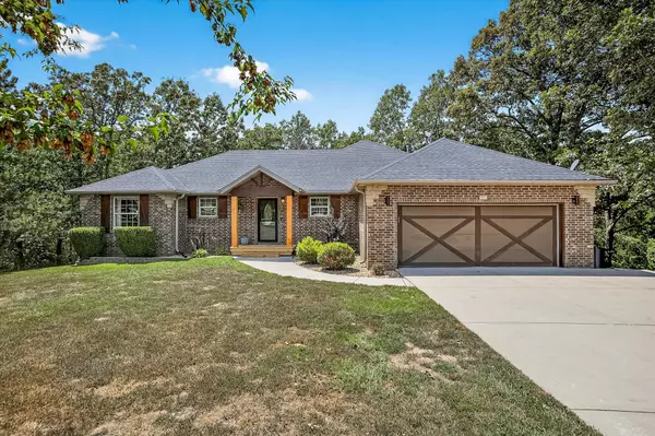 32 Freida LN, Clever, MO 65631