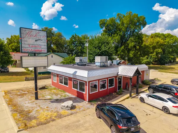 605 N Jefferson ST, Ava, MO 65608