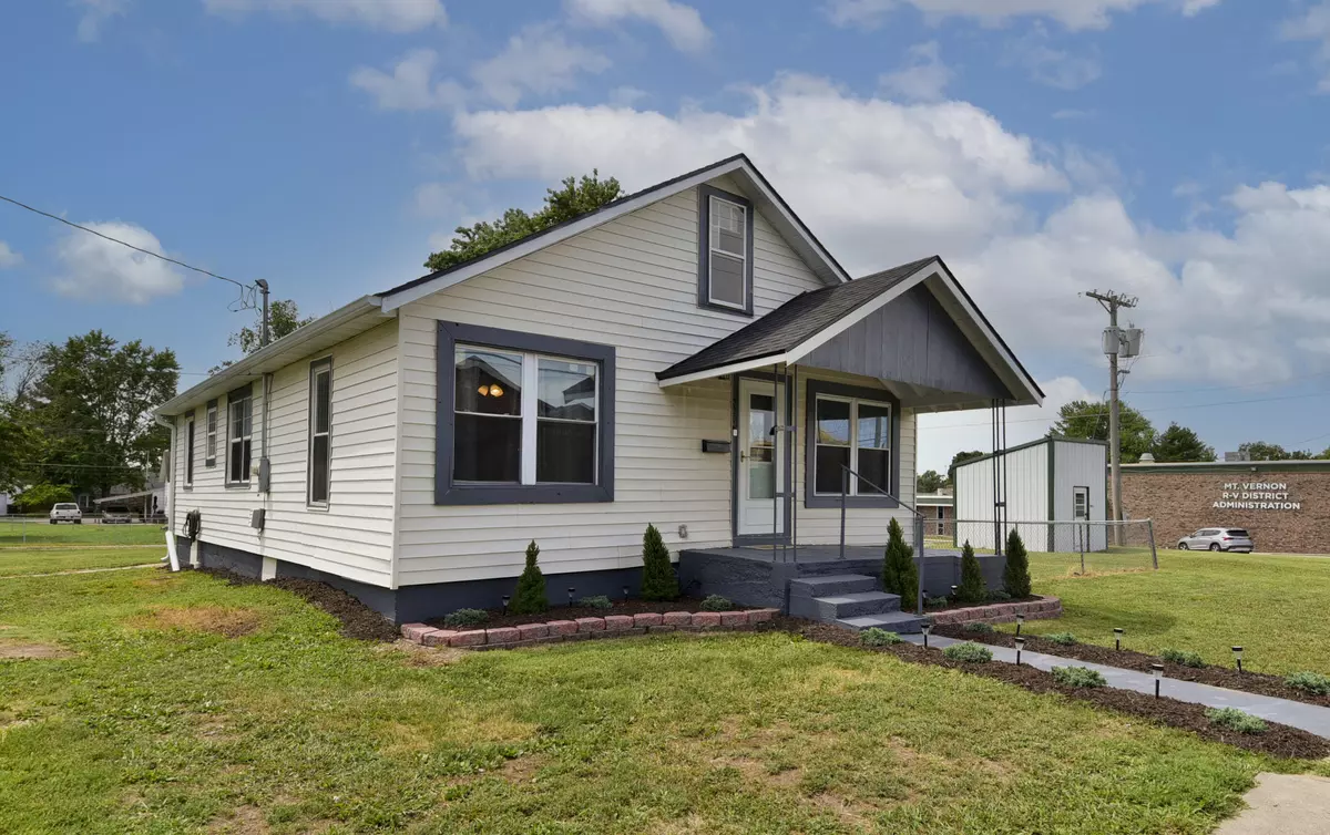 Mt Vernon, MO 65712,330 W Sloan ST
