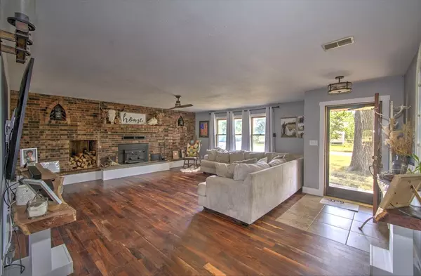 Walnut Grove, MO 65770,12046 W Farm Road 28