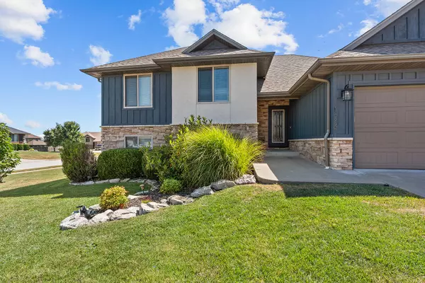 Republic, MO 65738,1394 S Blockade RD