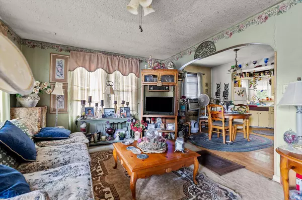 Springfield, MO 65807,901 W Portland ST