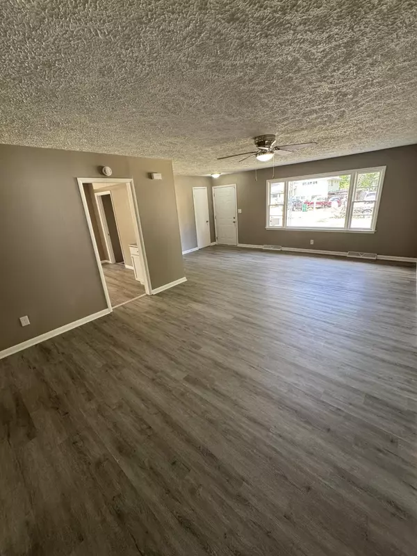 Springfield, MO 65803,614 W Kerr ST