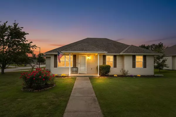 Republic, MO 65738,730 W Apache ST