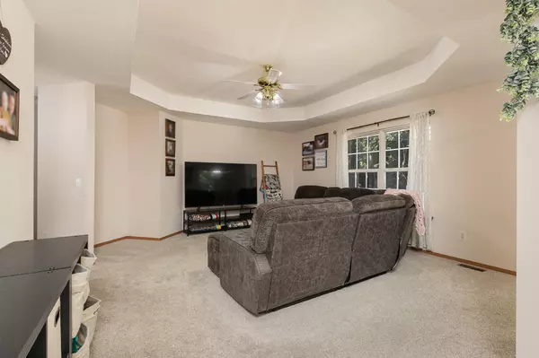 Sparta, MO 65753,321 Shark CIR