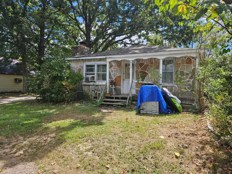 413 E 7th Street, Mountain View, MO 65548