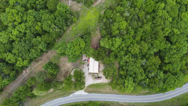 Lampe, MO 65681,911 State Hwy 86