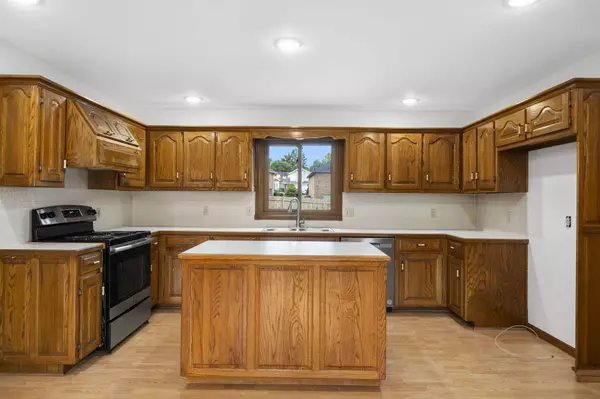 Springfield, MO 65803,1338 E Burntwood ST