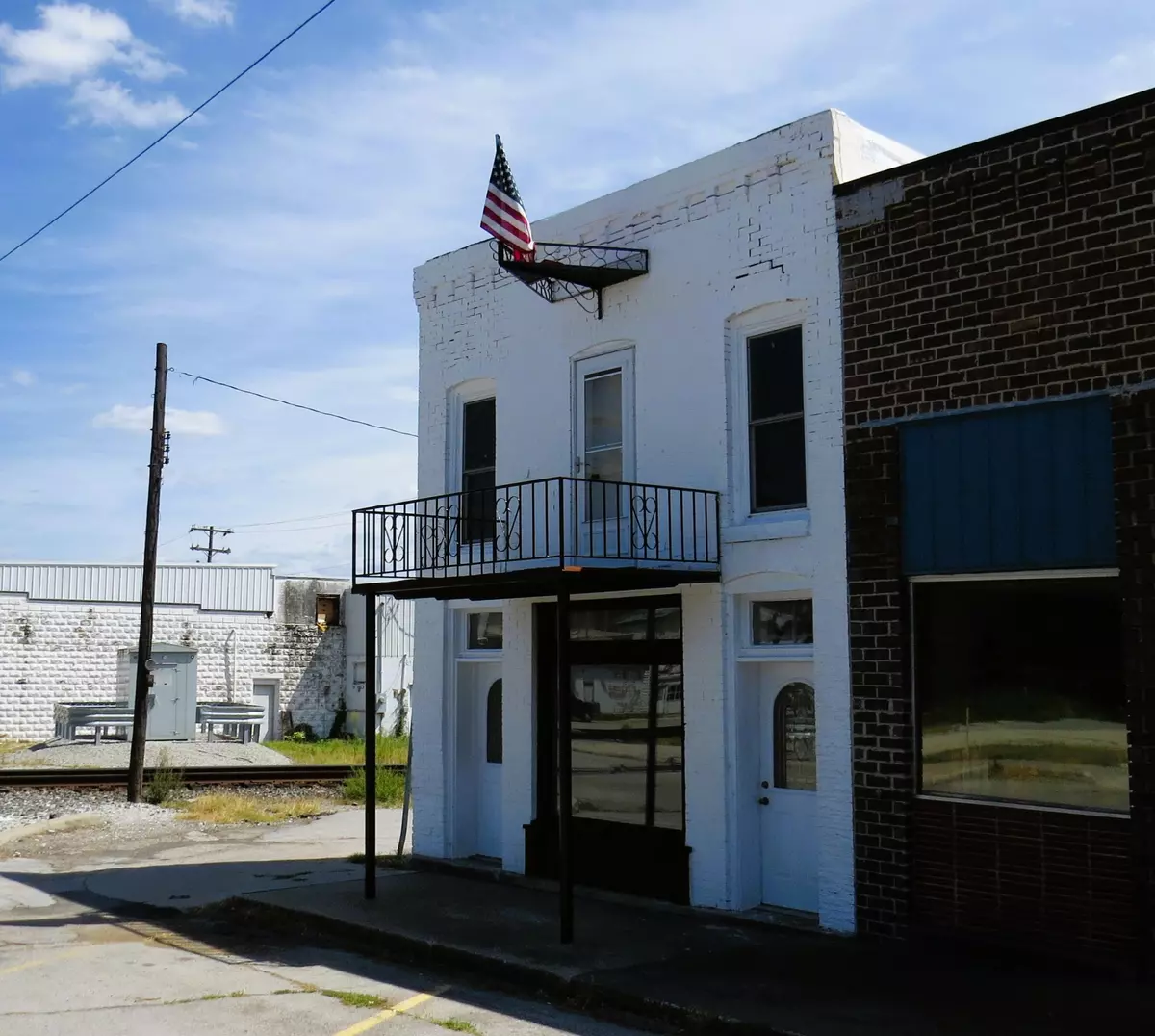 Anderson, MO 64831,101/103 W Main ST