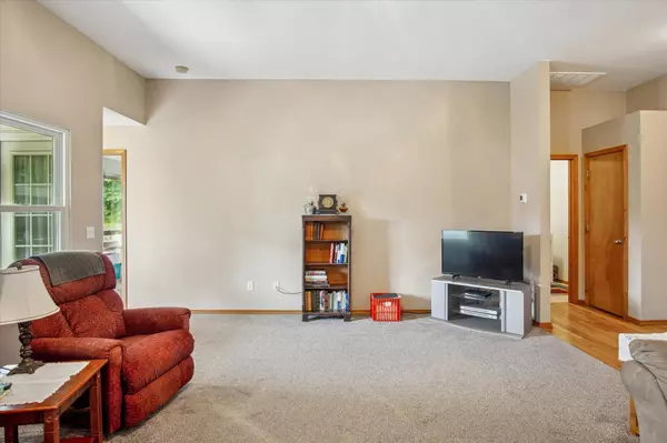 Nixa, MO 65714,626 W Bailey ST