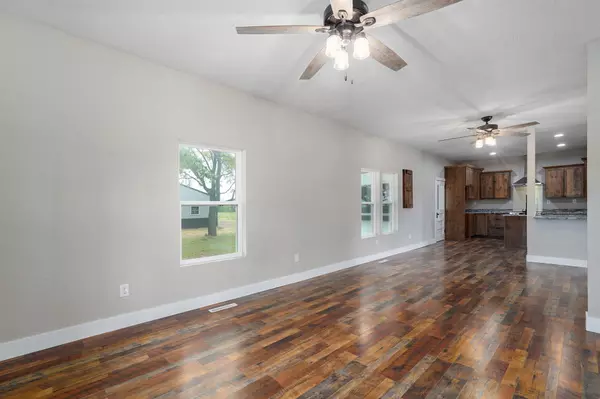 Elkland, MO 65644,1233 Hwy Aa