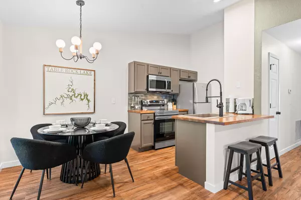 Kimberling City, MO 65686,120 Mocking Jay LN #120