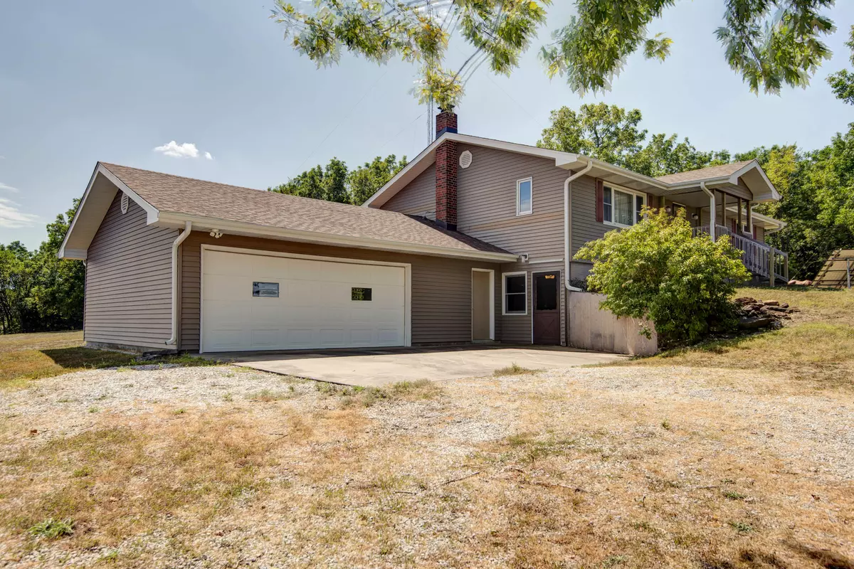 Republic, MO 65738,4702 S Farm Road 53
