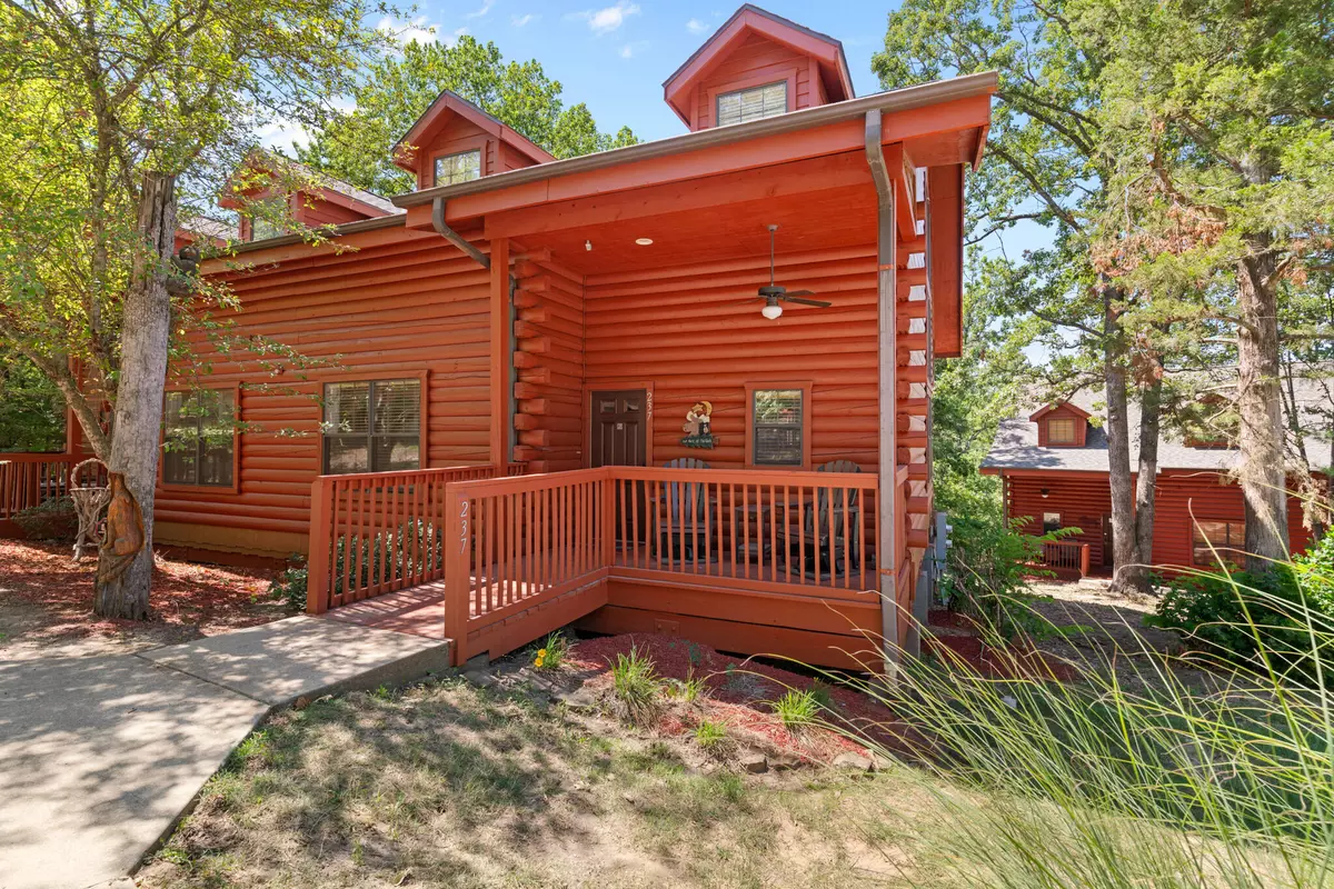 Branson, MO 65616,237 Oakridge RD #2