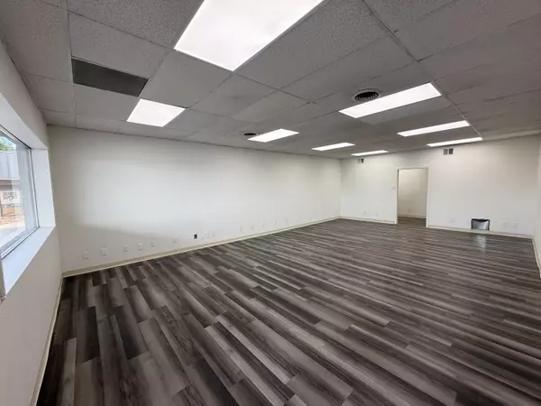 Nixa, MO 65714,302 W Mount Vernon ST