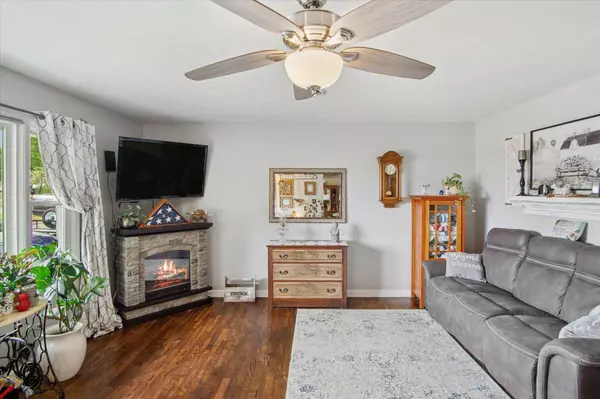 Pleasant Hope, MO 65725,103 W Cowden St. ST