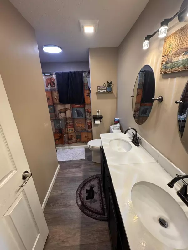 Brookline, MO 65619,5394 W State Highway M