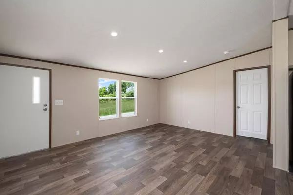 Humansville, MO 65674,510 Tri-Lakes RD