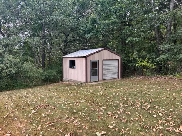 Isabella, MO 65676,690 County Road 865