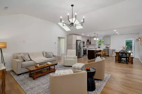 West Plains, MO 65775,2405 Deatherage AVE